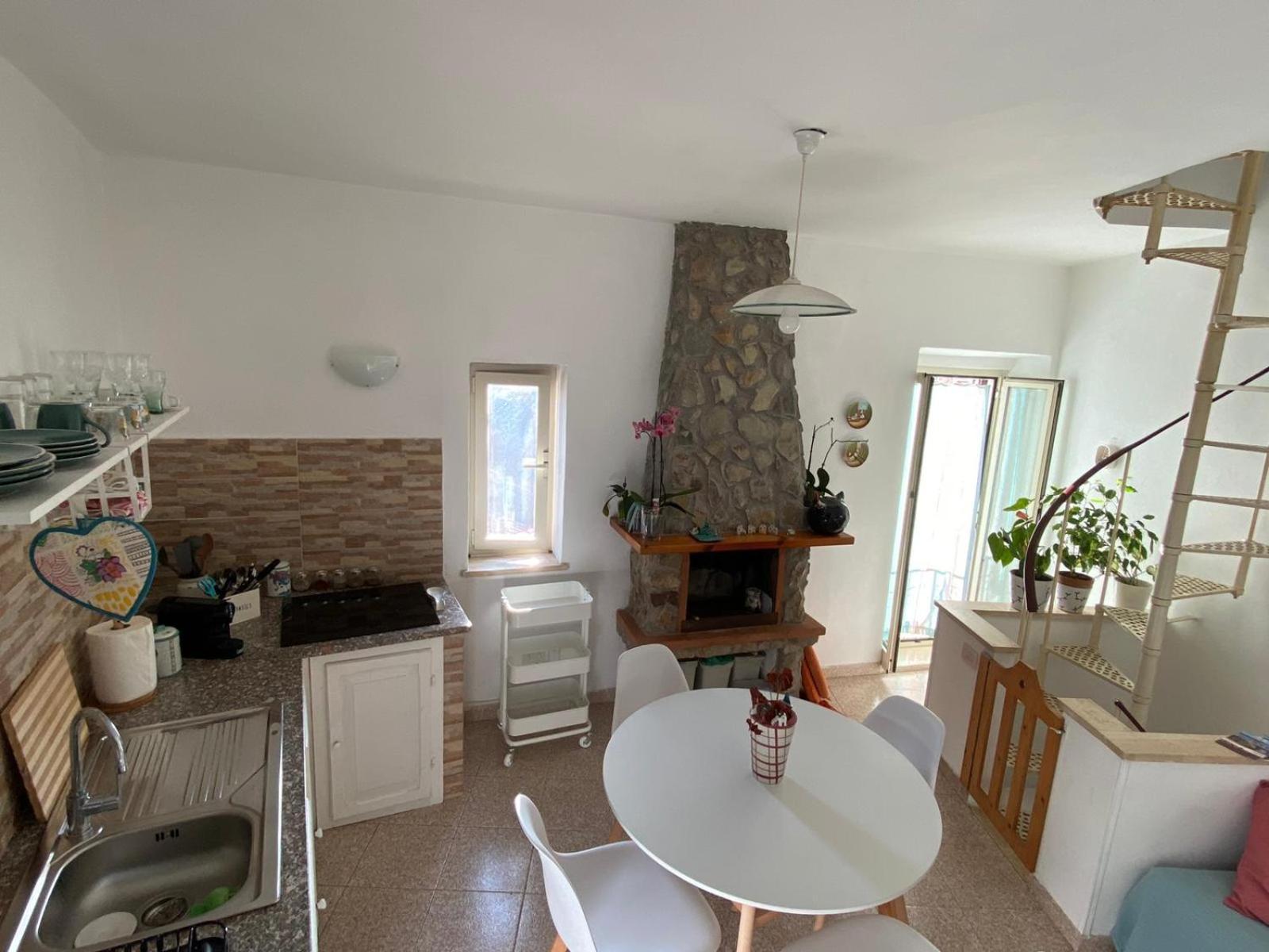 론시글리오네 La Torretta Nel Borgo 빌라 외부 사진